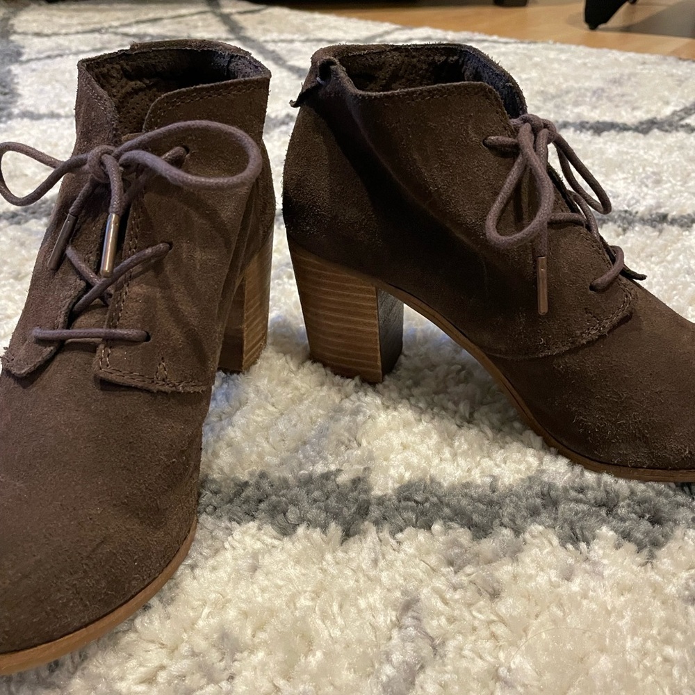 Toms Ankle Boots Size 8.5